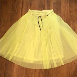 Medium Nike Neon Skirt